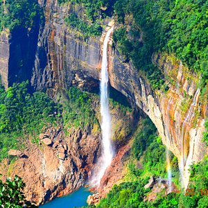 Meghalaya 4 nights 3 days special